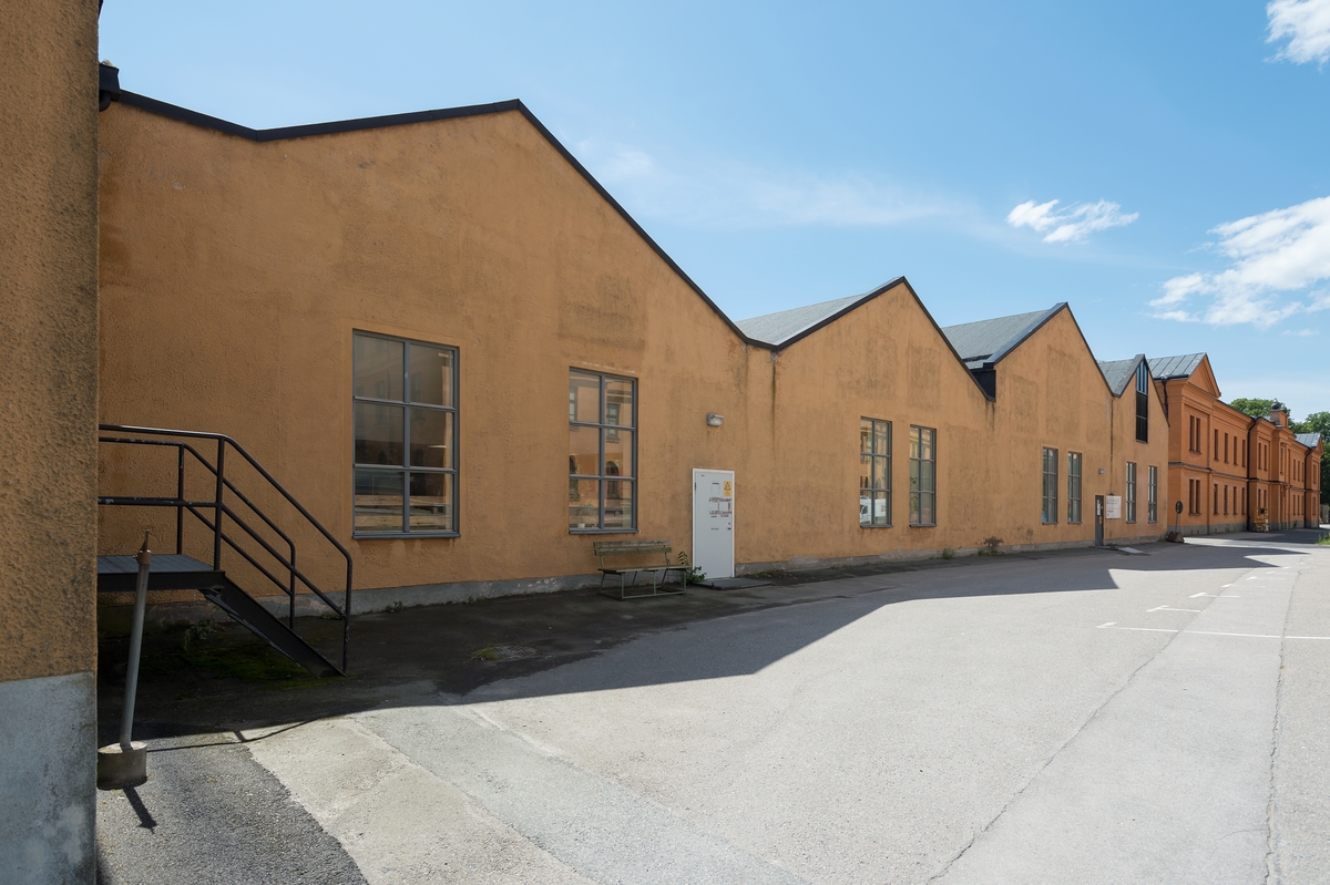 Fotodokumentation av byggnader på Marinbasen i Karlskrona. Förrådet Gula kvadraten.