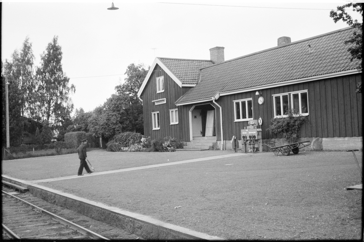 Ekenässjön station.