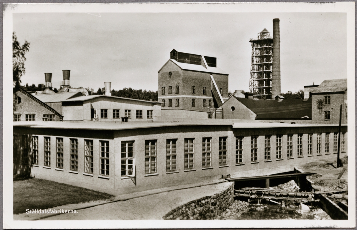 Fabriksbyggnader i Ställdalen. - Järnvägsmuseet / DigitaltMuseum
