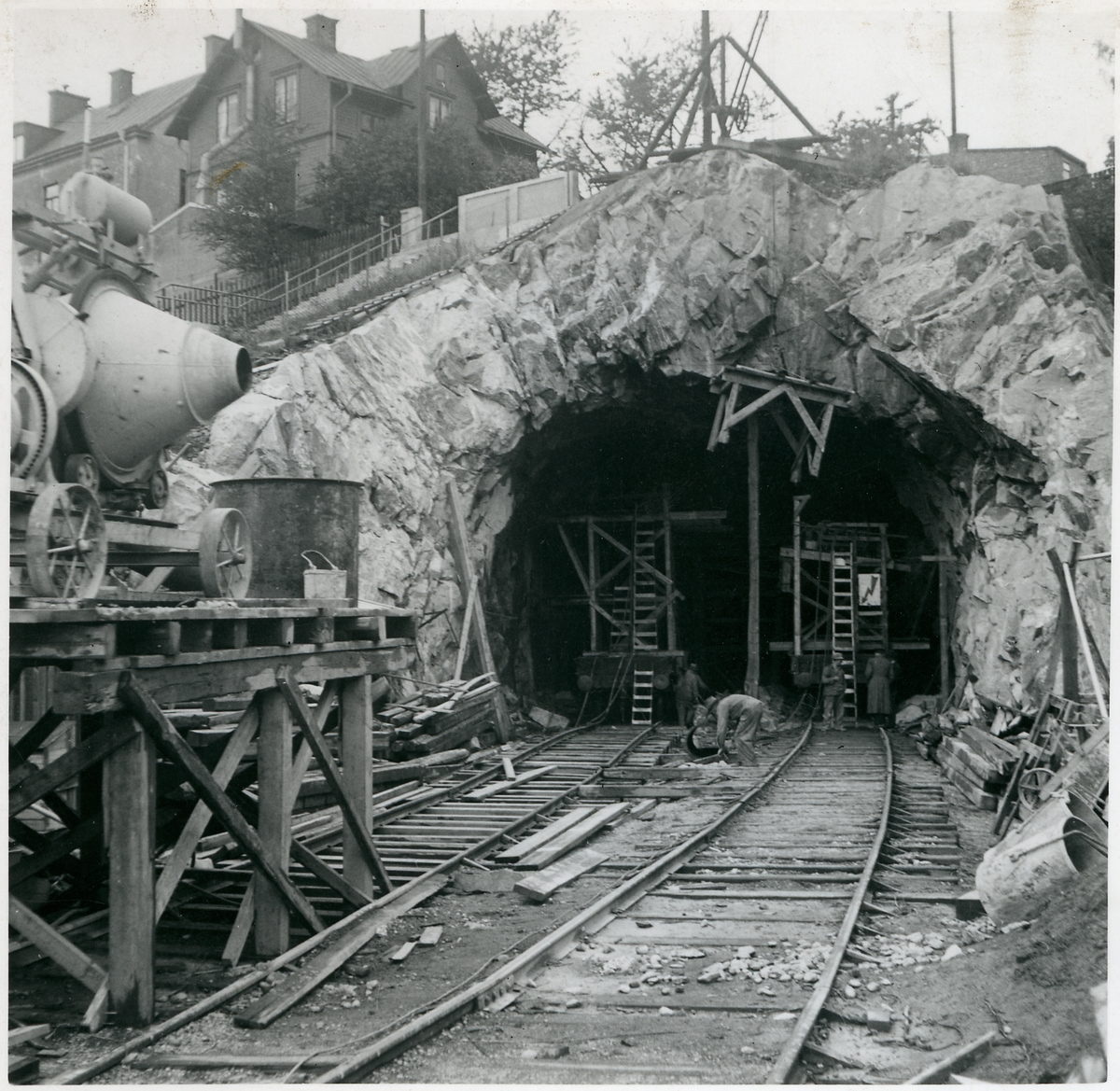 Ny tunnel under sprängning vid Hagalund.