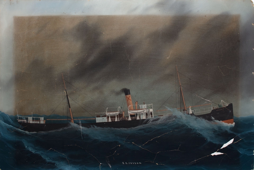 Skipsportrett av DS CEYLON under fart i høy sjø.