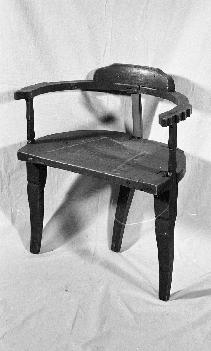 Stol, halvsirkelformet