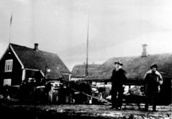 Finsk eksport av bomull via Kirkenes vinteren 1916. Bildet e