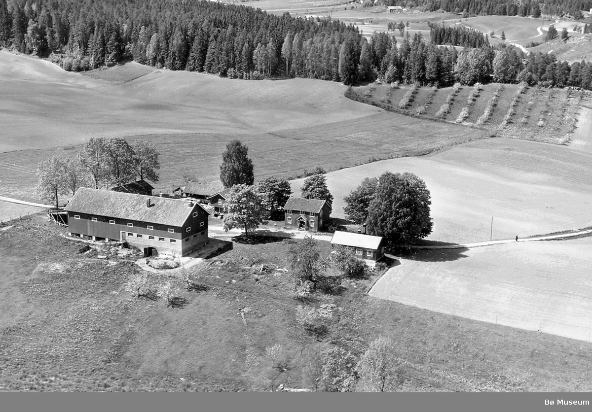 Flyfoto av Nordbø 13. juni 1958.