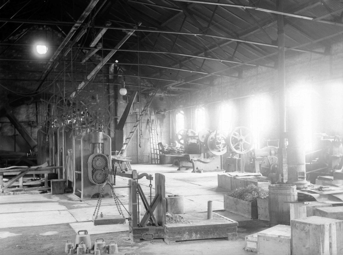 Produksjonshallen på Det norske Metalvalseverk, senere Knappefabrikken