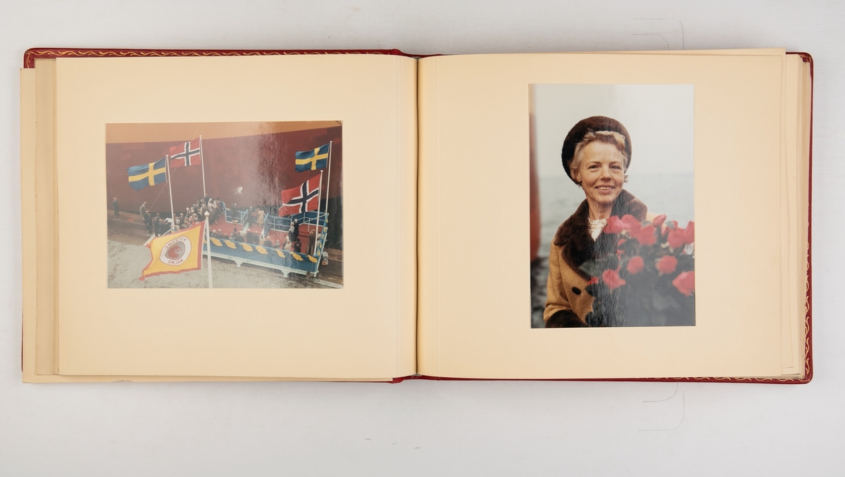 Album med fotografier av sjøsetting, dåp og overlevering av T/T 'Tabriz'.