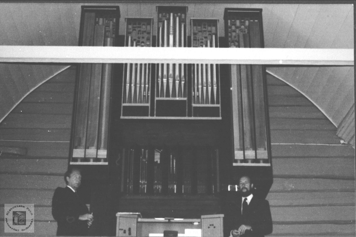 Nytt orgel Laudal kyrkje.
