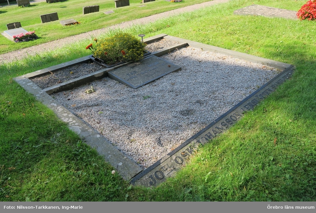 Kils kyrkogård Inventering av kulturhistoriskt värdefulla gravvårdar 2015, Kvarter 4.