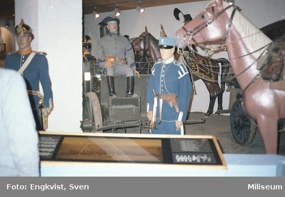 Museum, Malmö. Kokvagn. Uniformer m/ä. Hästar.