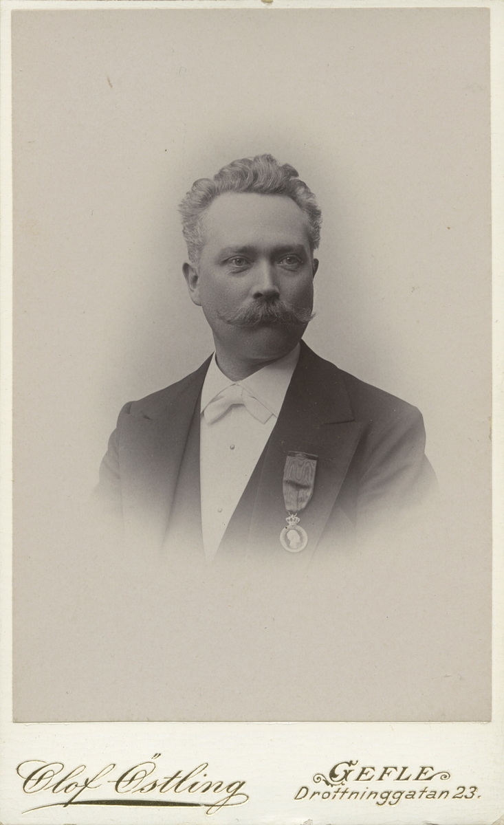 Kontorist Wilhelm Fagerlind.