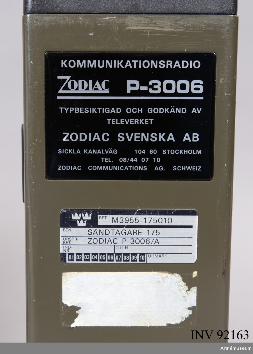 2 st Ra 175. Ursprungligen en civil "PR-radio” omtrimmad till 30 MHz. Lätt, bärbar och batteridriven station. Har använts inom hemvärnet och armén som skjutfältsradio där den särskilt uppskattades på grund av sin användarvänlighet och lätthet. Införd och använd under 1980-talet. Apparaten ska då vara godkänd men användaren behöver inget tillstånd. Ej krypterad och kan störas och avlyssnas. Ultrakortvågsradio som ersatte och kompletterade den tyngre och otympligare Ra 122.