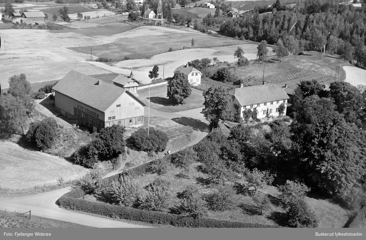 Borger Gård Borger Gnr 1011 Mfl Er En Gard I Haugsbygd I Ringerike Kommune Før 