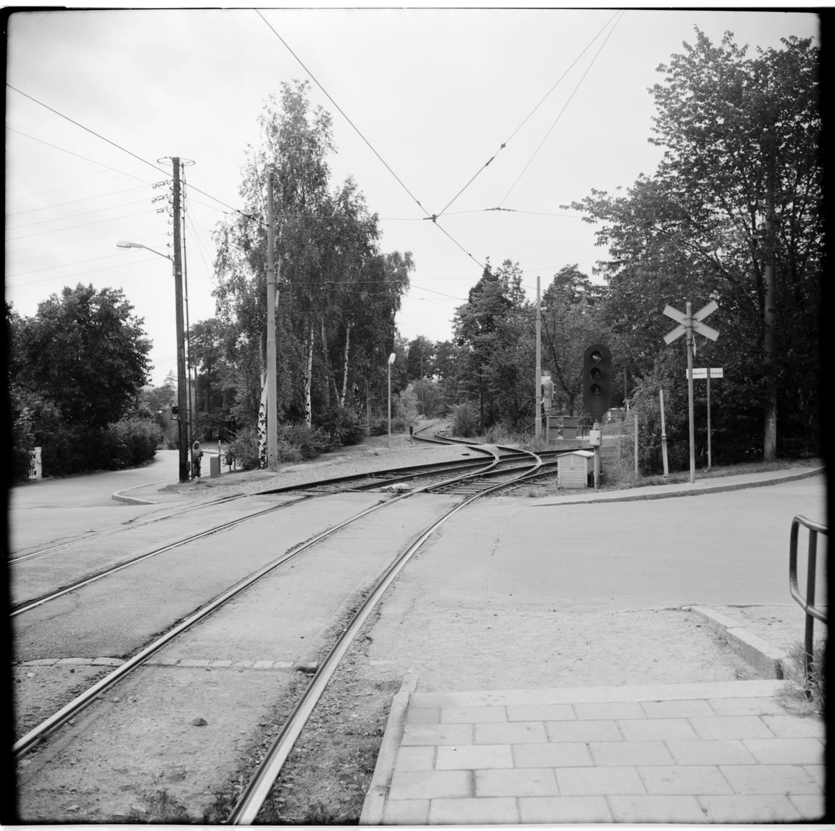 Hållplats linje 12 vid korsningen Gladbacken / Orrspelsvägen.