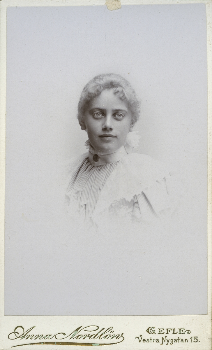 Anna Hessel f. Wännerdahl.