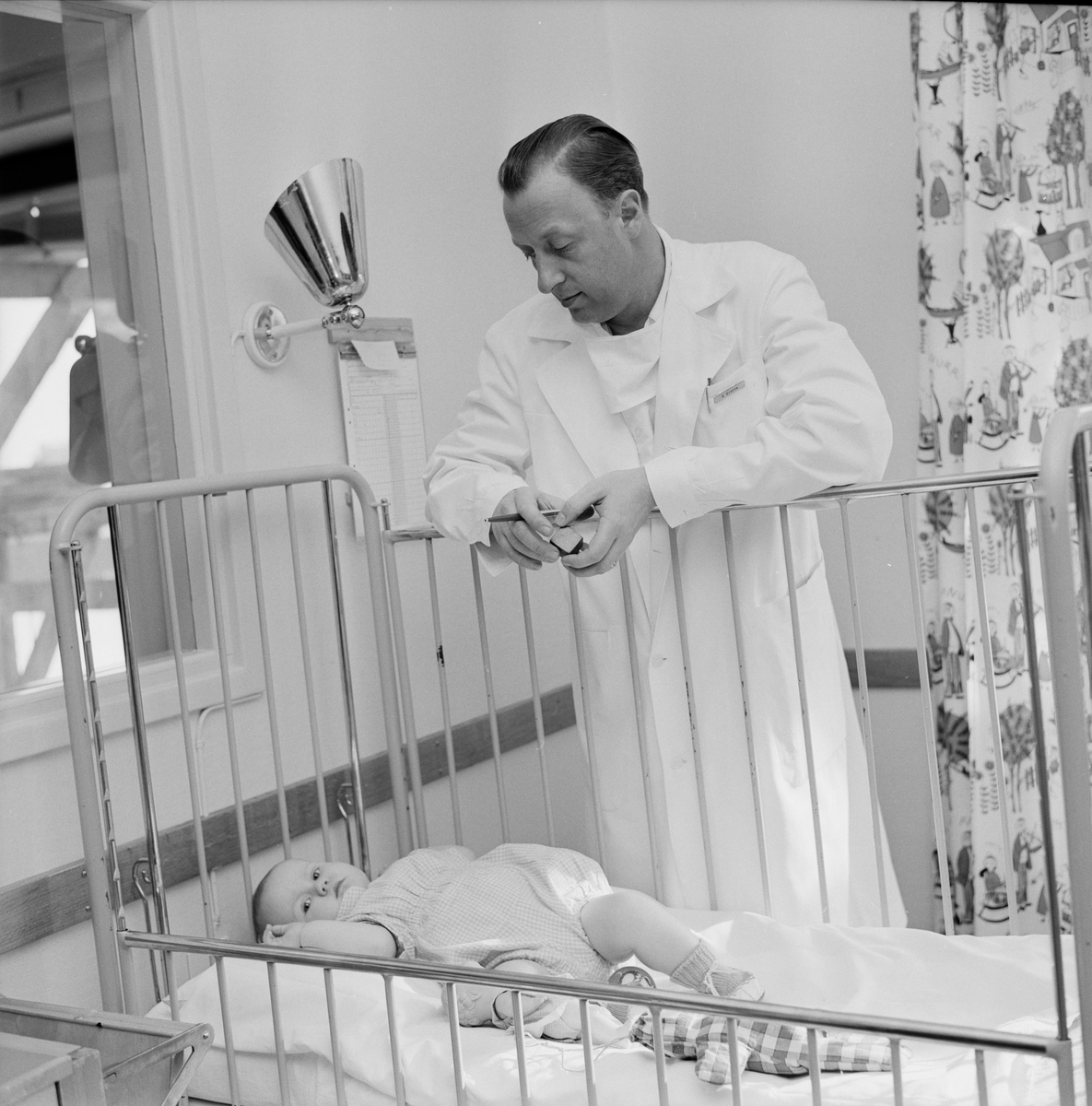 Akademiska sjukhuset, docent Grothe, spädbarn, Uppsala, februari 1962