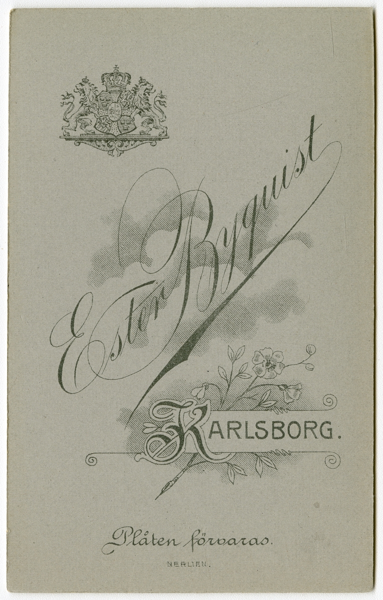 Porträtt av Carl Lindencrona, löjtnant vid Kronobergs regemente I 11.

Se även bild AMA.0008338.