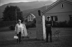 "Juli 1971"."tur til Sunnfjord-Sogn".Jakob Sande statua.