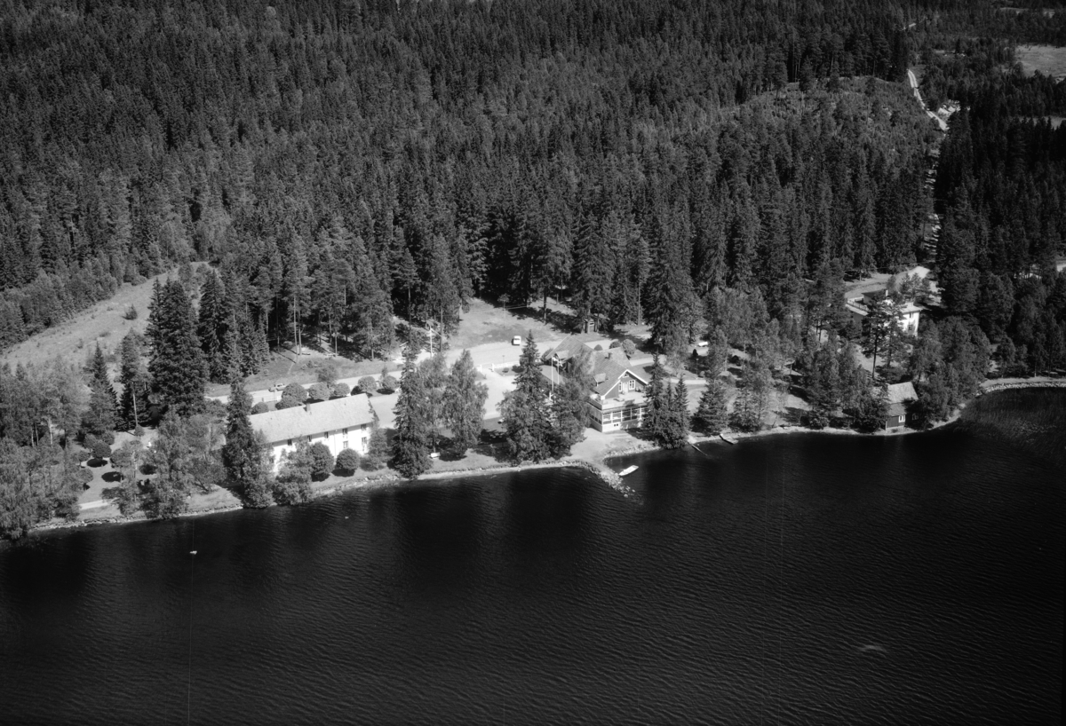 Flygfoto över Götarps brunn i Gnosjö kommun, Jönköpings län. 1256/1964