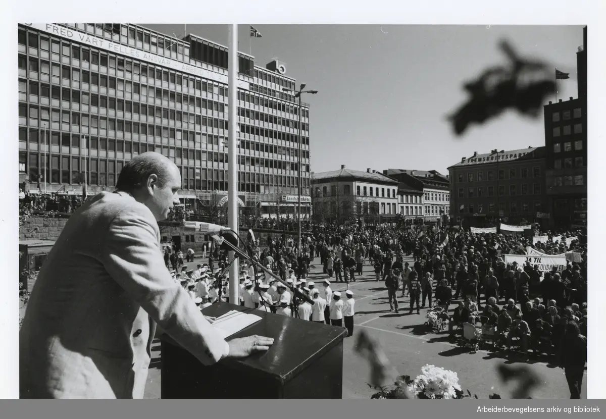 1. mai 1994, Oslo, Youngstorget.