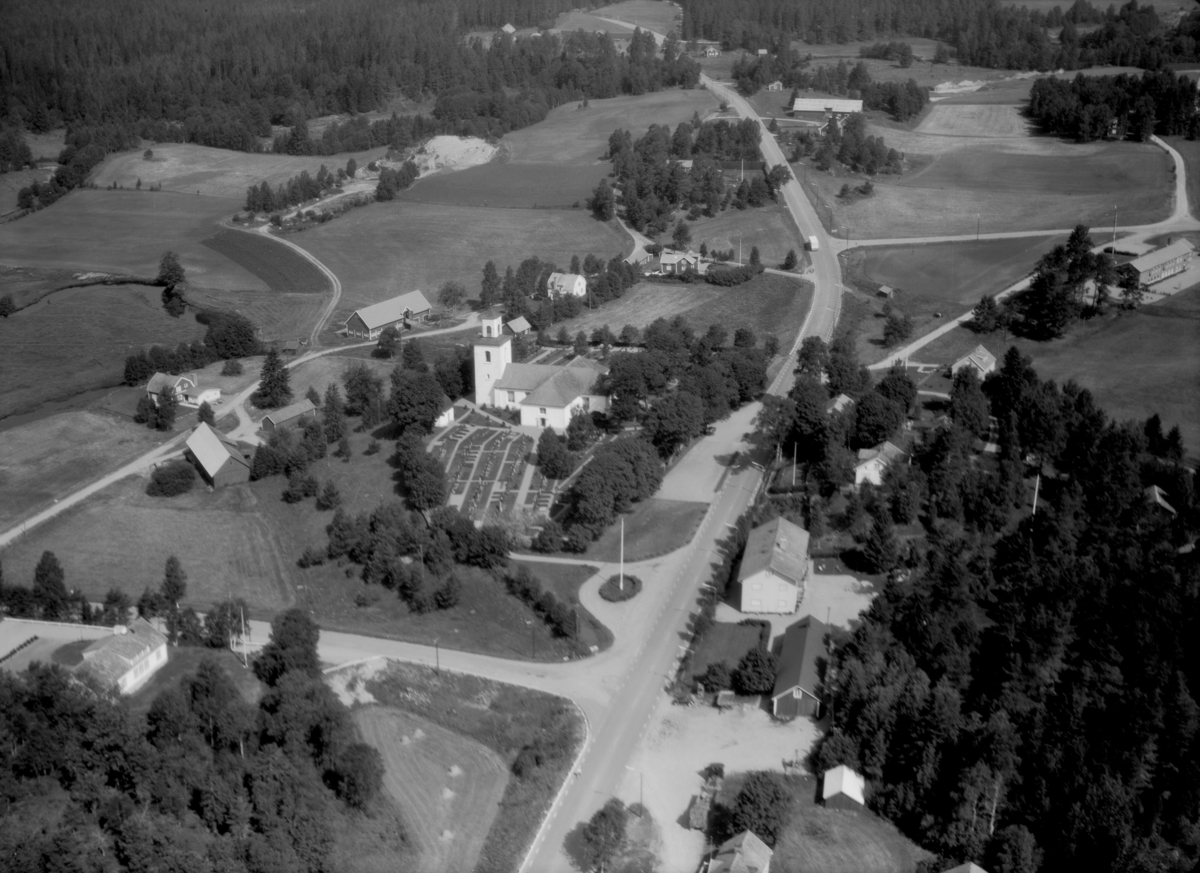 Flygfoto över Svenarum i Vaggeryds kommun, Jönköpings län. 1237/ 1966