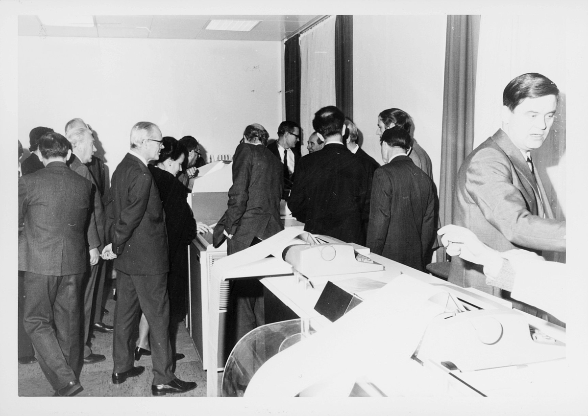 Datakontoret, åpning, EDB-anlegg, november 1974