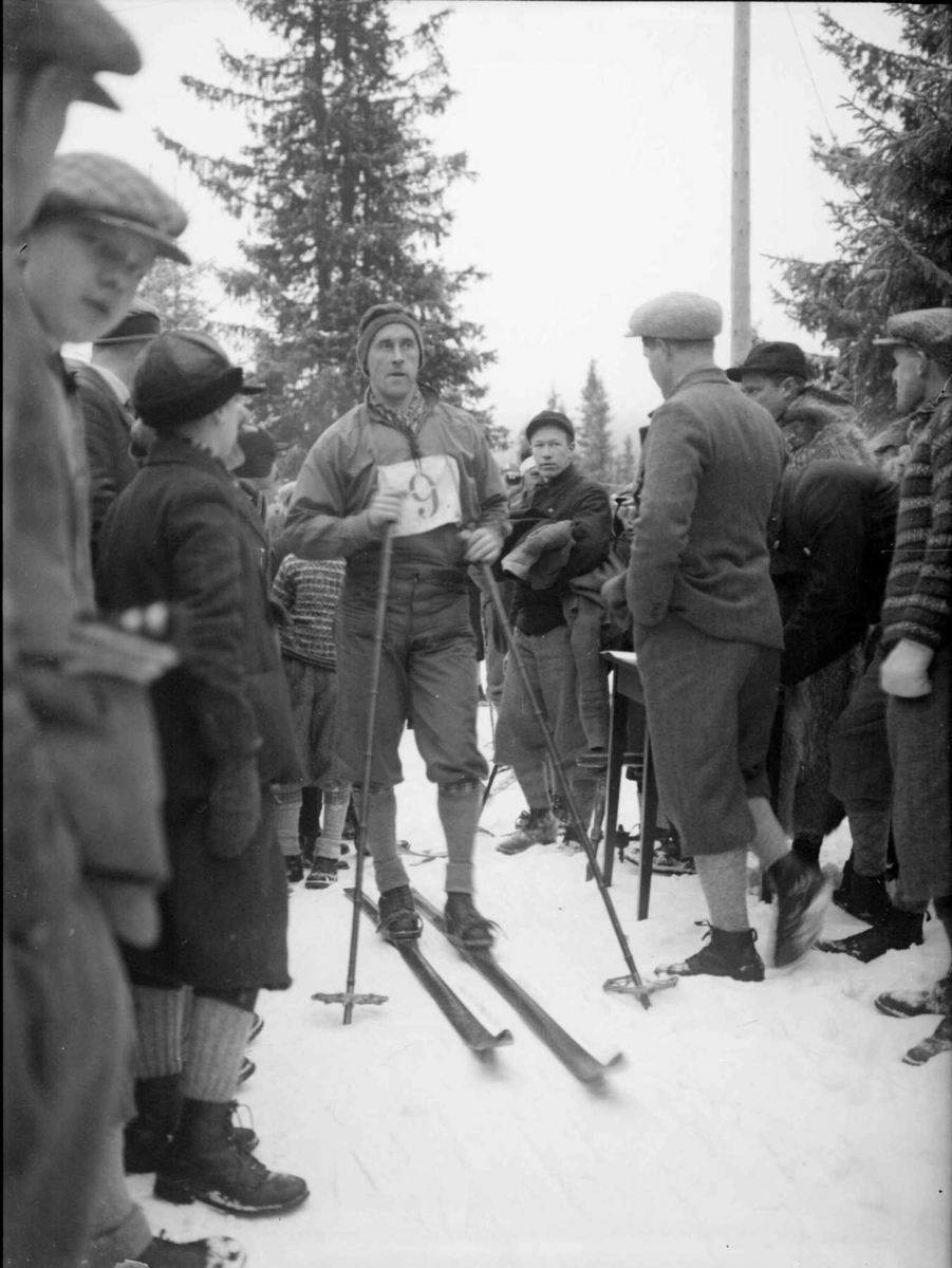 Hovedlandsrennet på Lillehammer 1927. 17 km. Kai Rusten. St. Moritz-løper.ø