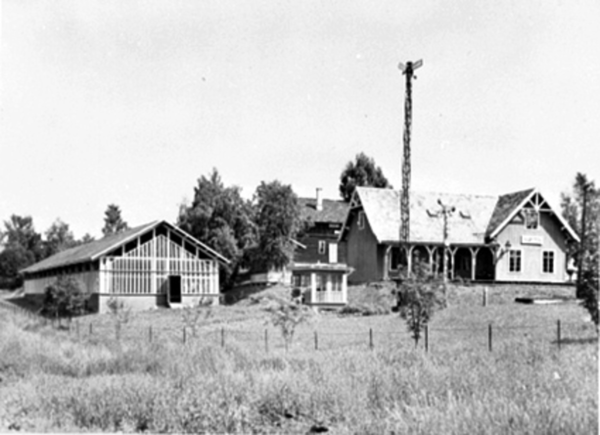 Postkort, Hamar, Jernbanemuseet på Disen, Bestum stasjon og Kløften stasjon, 
