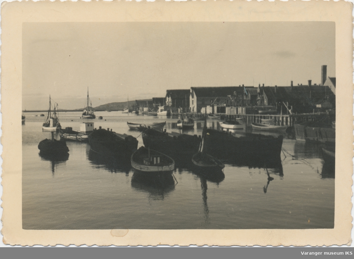 Båter på Nordre Våg, antatt under krigen
