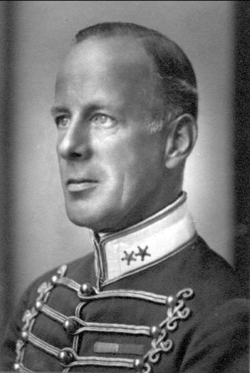 Porträtt av Harald Strömfelt, officer vid K 3, chef för ridskolan i Strömsholm.