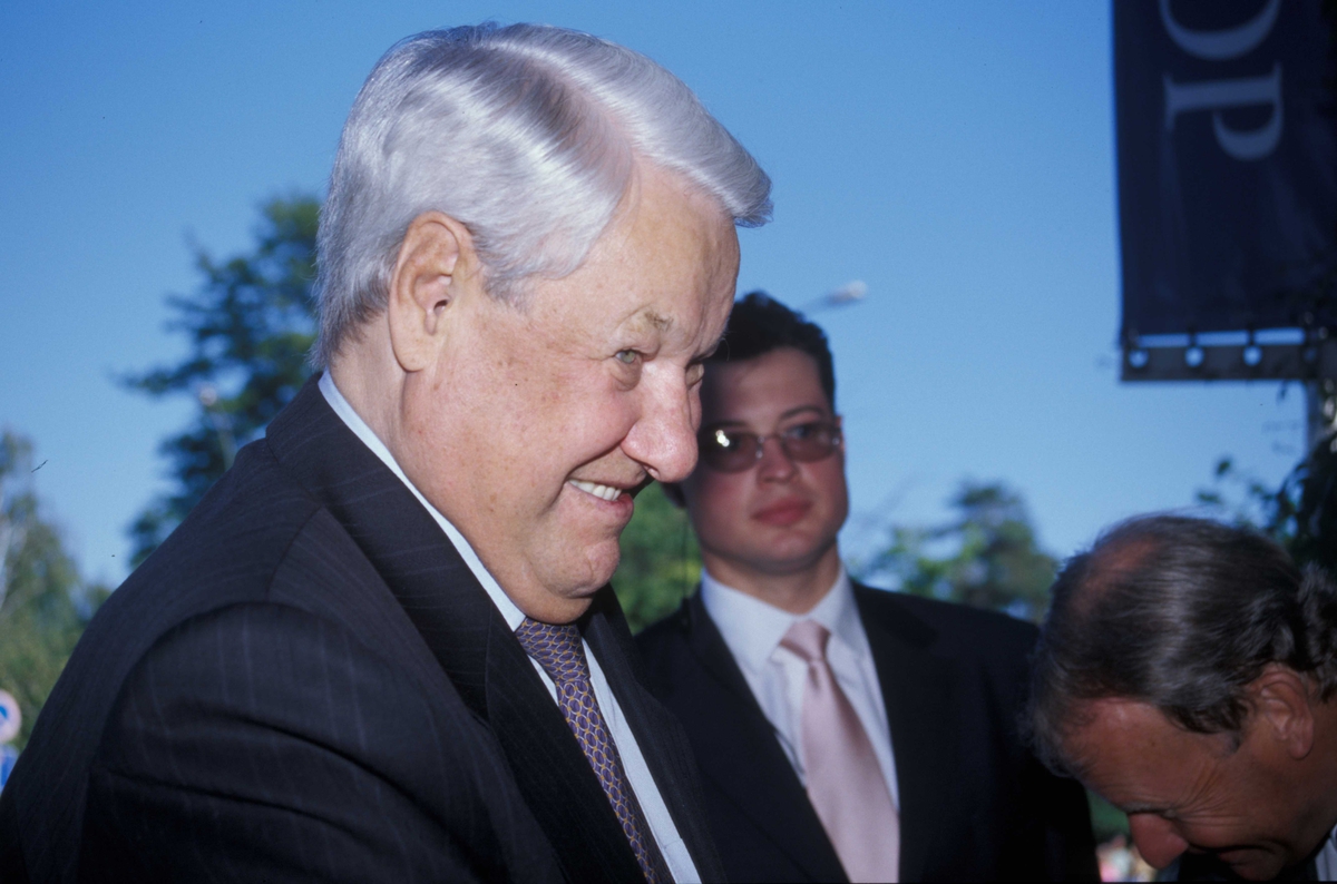Russlands president, Boris Jeltsin, ankommer Norsk Folkemuseum 15.august 2004 for å overvære åpningen av utstillingen Norge-Russland Naboer gjennom 1000 år.