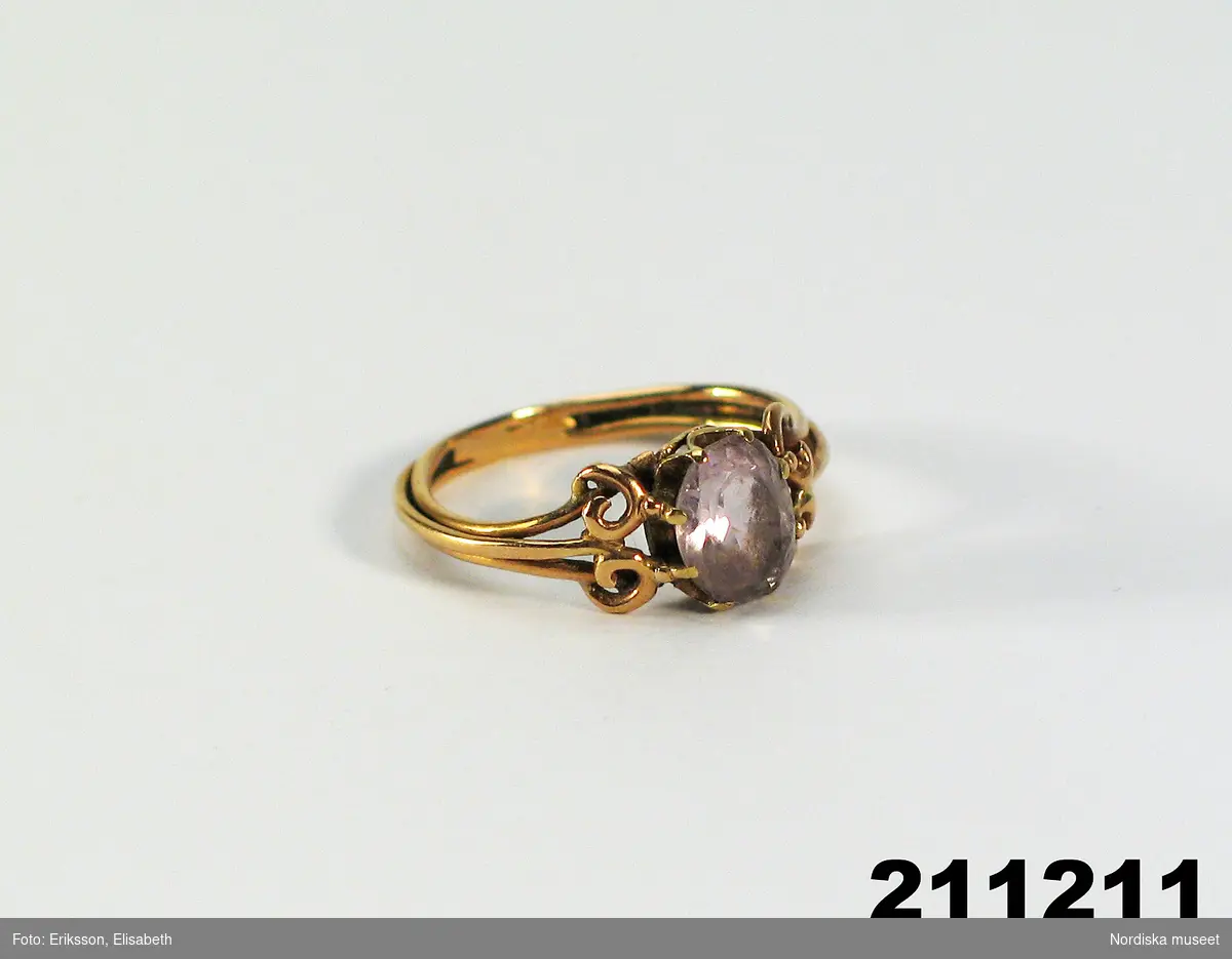 Fingerring