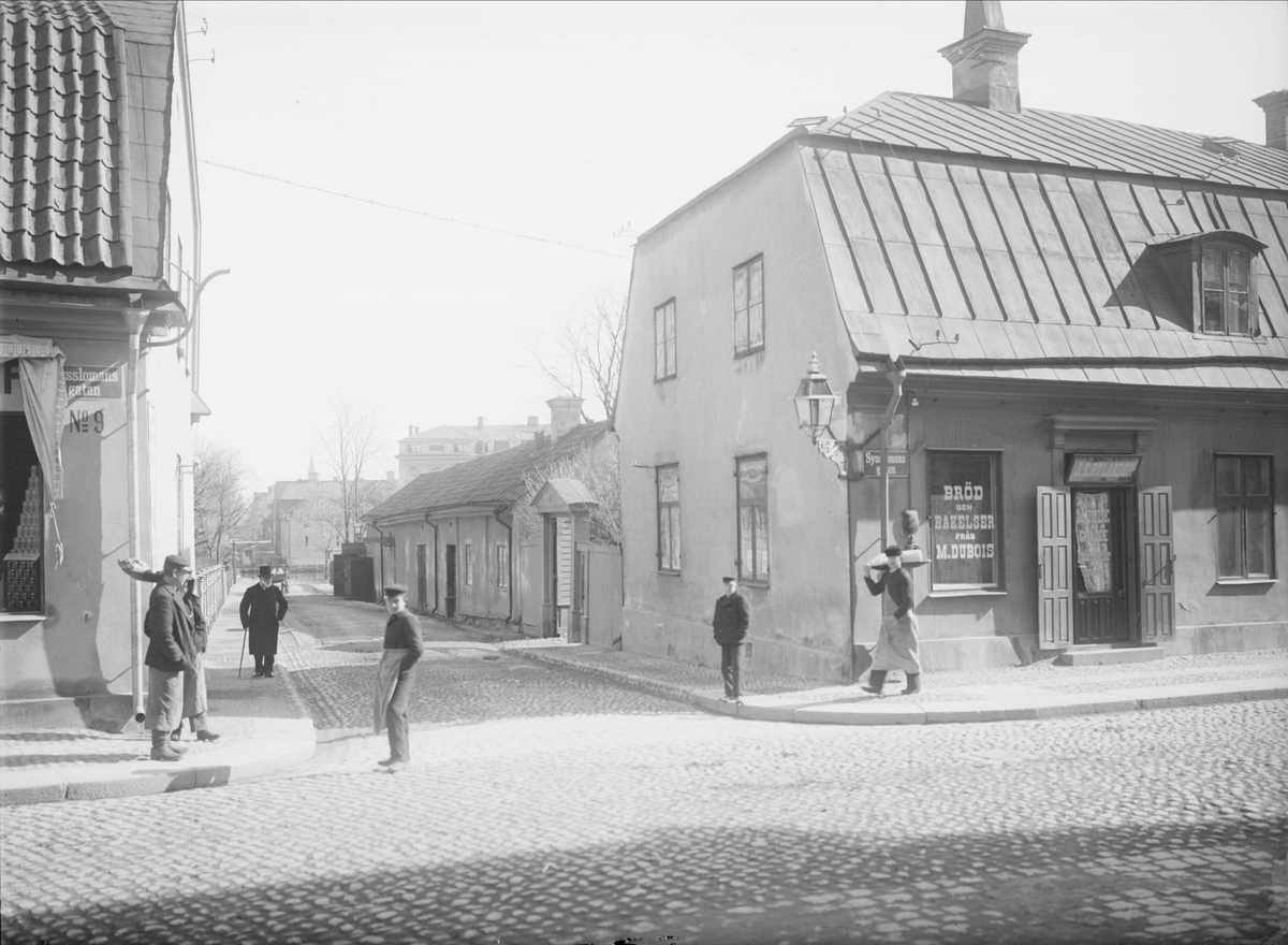 S:t Johannesgatan österut från Sysslomansgatan, Fjärdingen, Uppsala 1901 - 1902