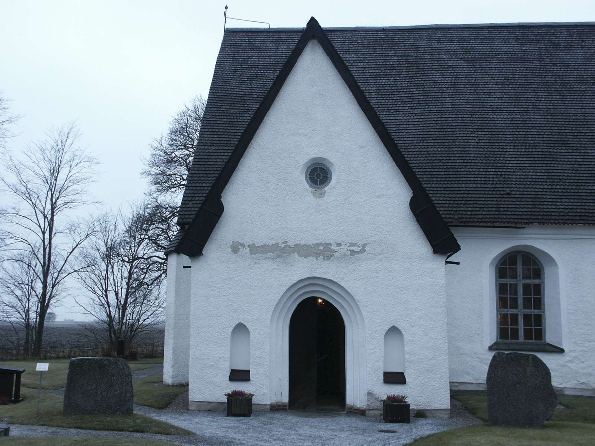 Långtora kyrka, Långtora socken, Uppland janauri 2003