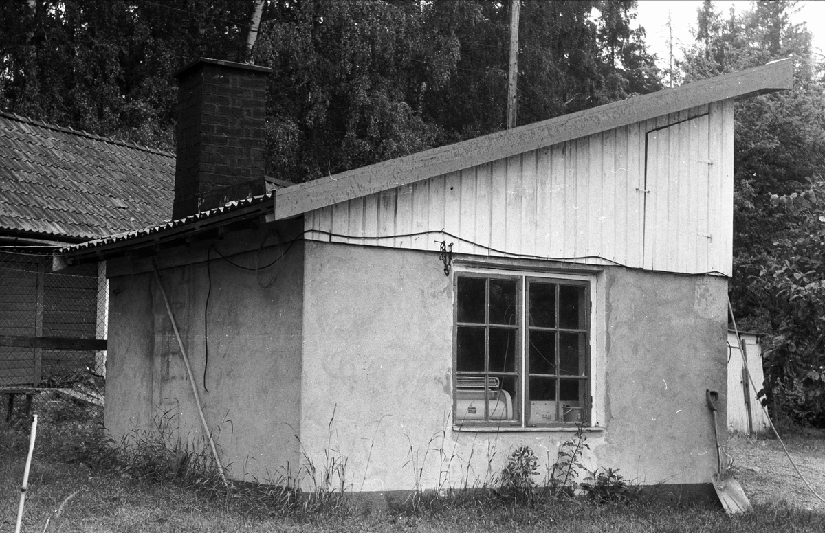 Tvättstuga, Torget, Drälinge, Björklinge socken, Uppland 1976