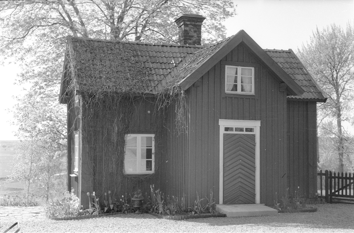 "Lillstuga", Klockarebol 1:2, Lenaberg, Lena socken, Uppland 1977
