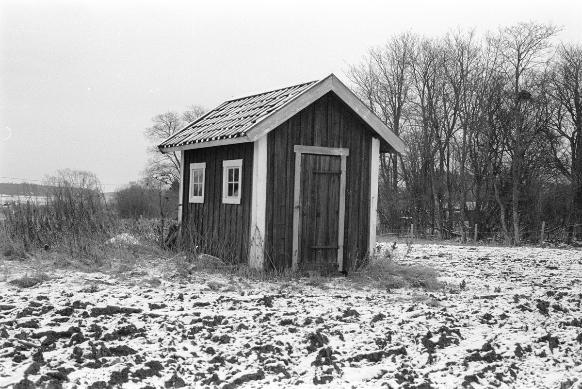 Avträde, Möjbro 1:1, Möjbro, Hagby socken, Uppland 1985