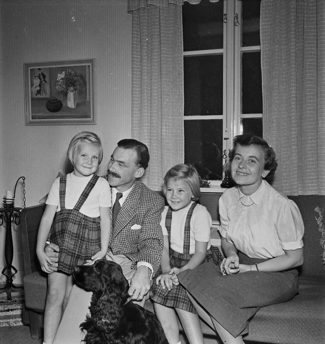 Fanjunkare Börje Rindkvist med familj, sannolikt Uppsala 1953