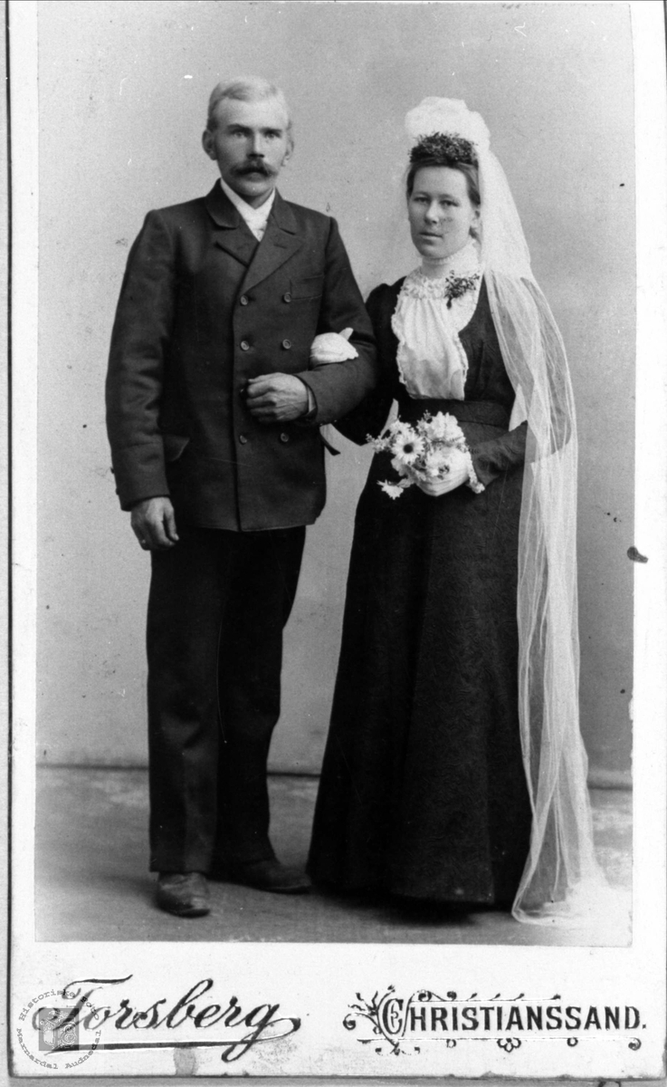 Brudeparet Nils og Thorine Lunde, Søgne.