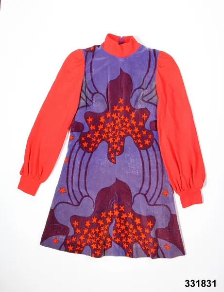 Klänning - Nordiska museet / DigitaltMuseum
