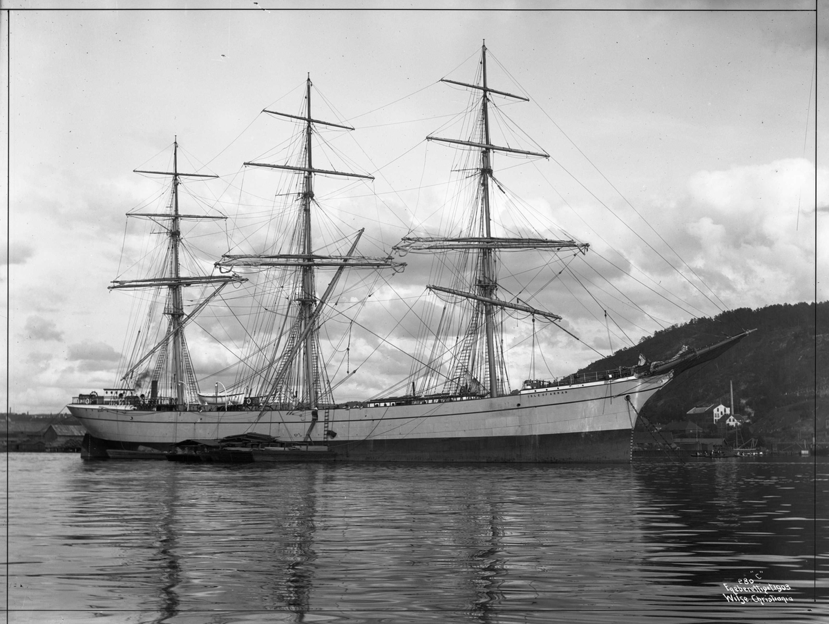 Isle of Arran (b. 1892, T.B. Seath & Co., Rutherglen), engelsk skip