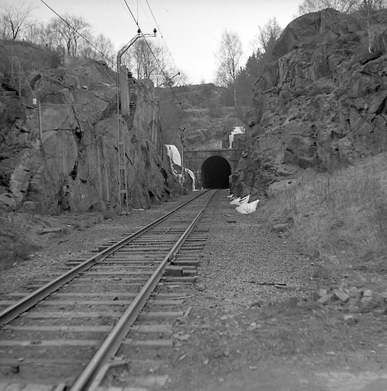 Enligt notering: "Tunnel (Kålgårdsberg) 11/4 1947".