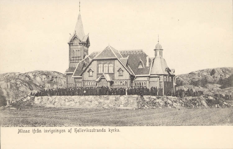 Tryckt text på kortet: "Minne ifrån invigningen af Helleviksstrands kyrka."