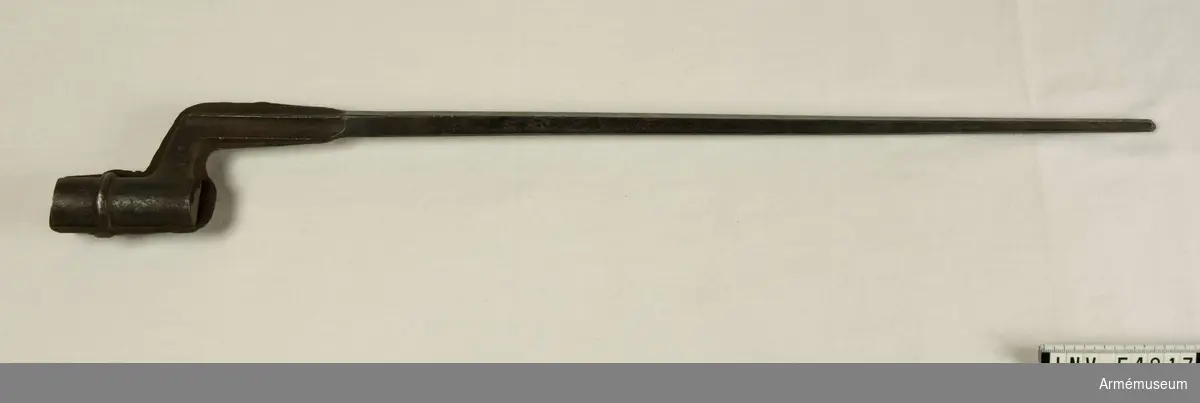 Grupp E VIII. 
Nr 5 (av 20) i tillverkningsordningen. Gevärsdel till 1867 års gevär m/1867, en av c:a 400 delar. 