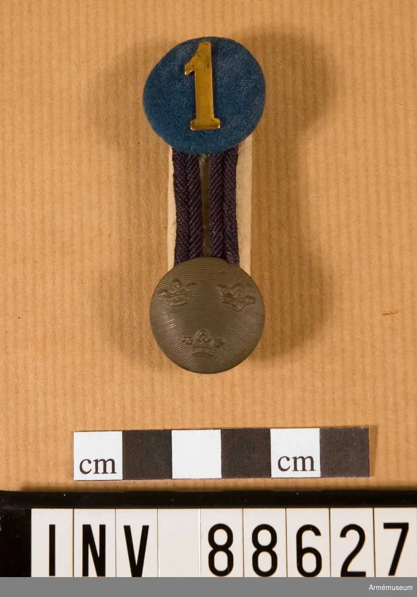 Samhörande med uniform m/1872 för A 1, AM.088490-95.