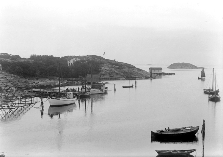 Juli 1924. Ekenäs och hamnen, Sydkoster.