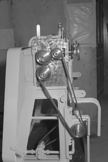 Text till bilden: "Lackeringsmaskin. 1949.12.18"












i