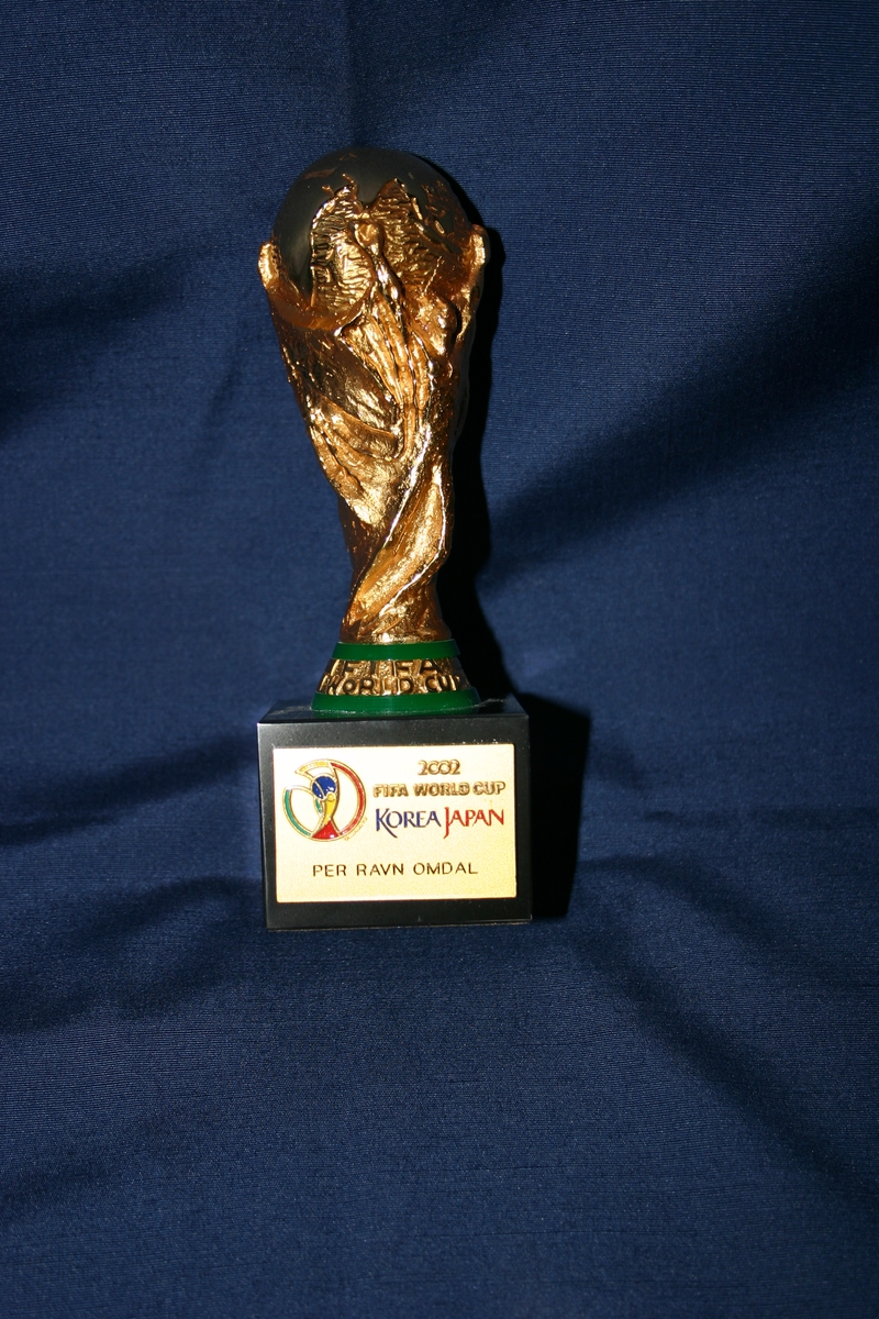 Miniatyr av VM-trofé VM i Fotball Korea-Japan 2002