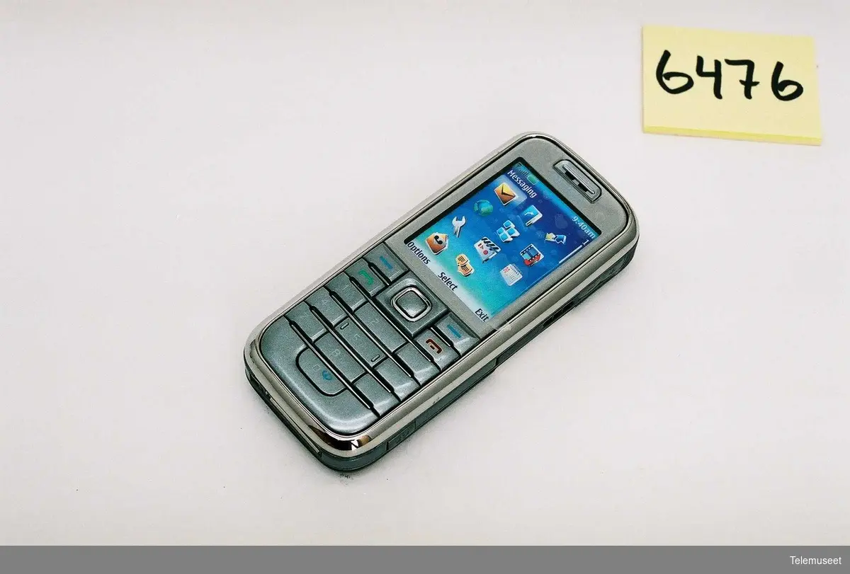 Nokia 6233
DUMMY
batteri: BP-6M-s taletid 4t standbytid 340t


