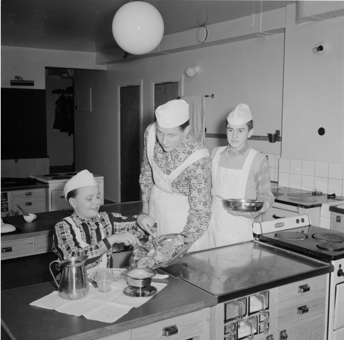 Skolkökskurs, Wik, Uppland 1955
