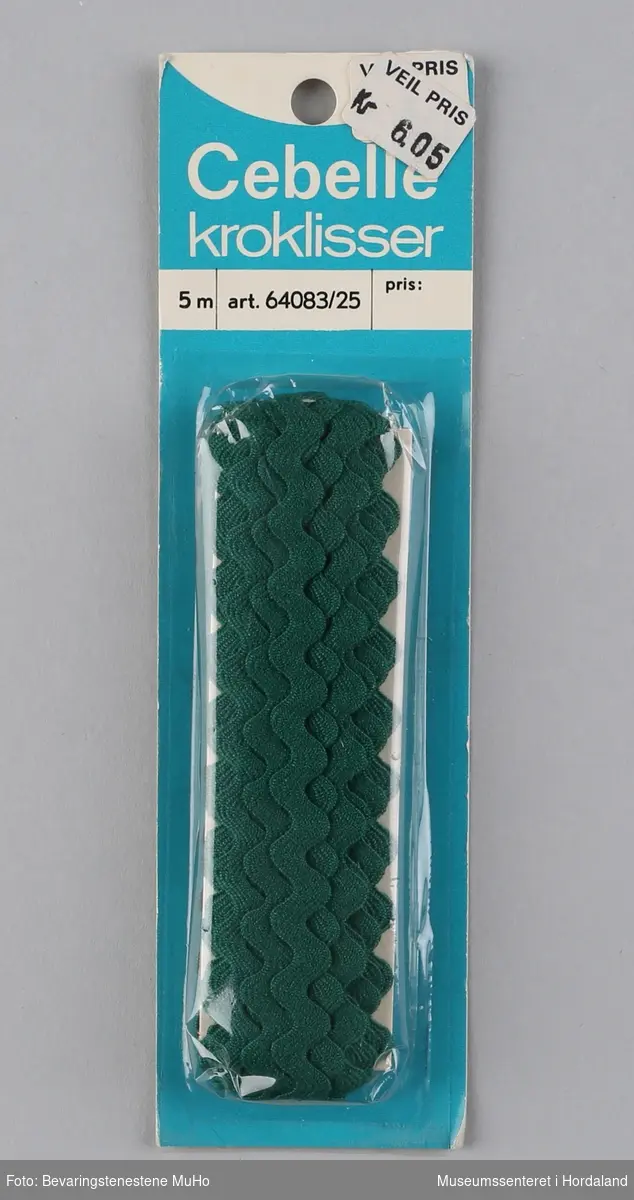 Ein pakke grøne kroklisser frå Cebelle, i uopna emballasje.
Produsert av Oslo Baand & Liidsefabrik
